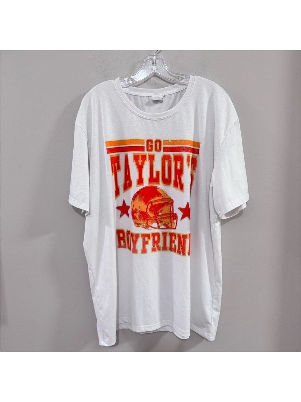 Women's Go Taylor's Boyfriend # 87 Kelce on the back. Size 2XL